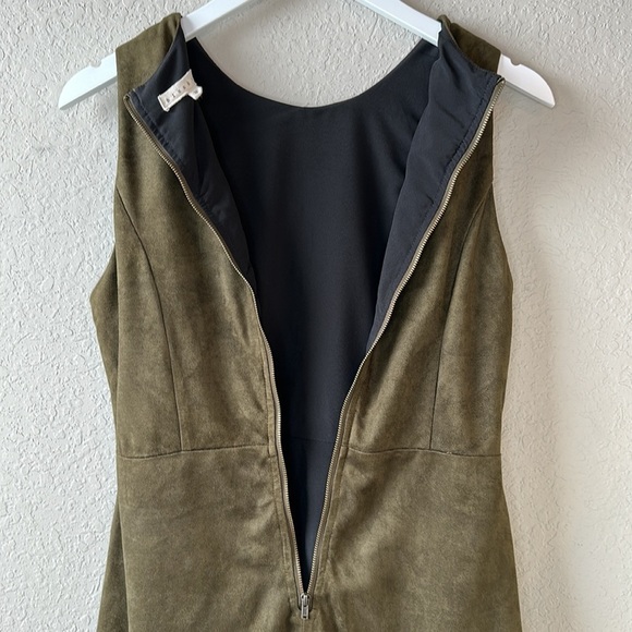 Blush Noir Faux Suede Dress Size M - Picture 7 of 15